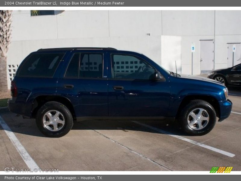 Indigo Blue Metallic / Medium Pewter 2004 Chevrolet TrailBlazer LS