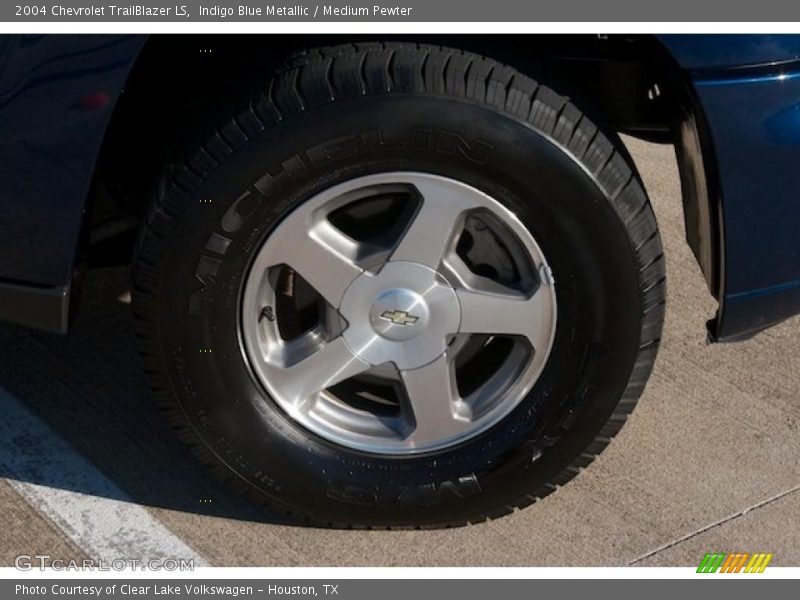 Indigo Blue Metallic / Medium Pewter 2004 Chevrolet TrailBlazer LS