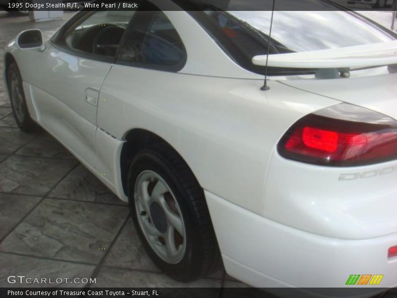 White Pearl / Black 1995 Dodge Stealth R/T