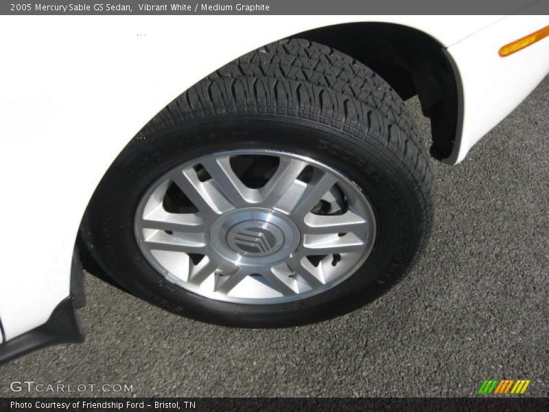 Vibrant White / Medium Graphite 2005 Mercury Sable GS Sedan