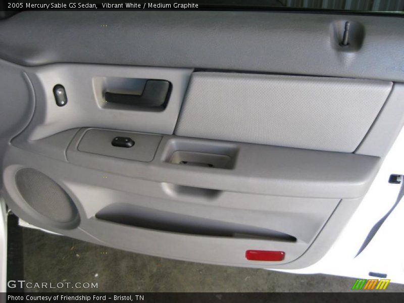 Vibrant White / Medium Graphite 2005 Mercury Sable GS Sedan