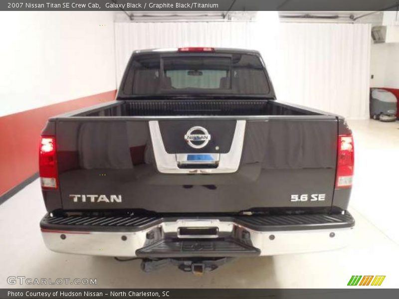 Galaxy Black / Graphite Black/Titanium 2007 Nissan Titan SE Crew Cab