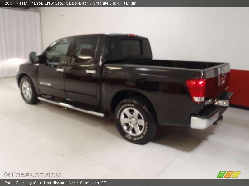 Galaxy Black / Graphite Black/Titanium 2007 Nissan Titan SE Crew Cab