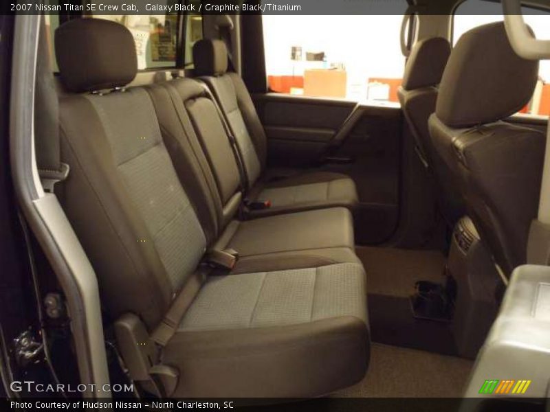  2007 Titan SE Crew Cab Graphite Black/Titanium Interior