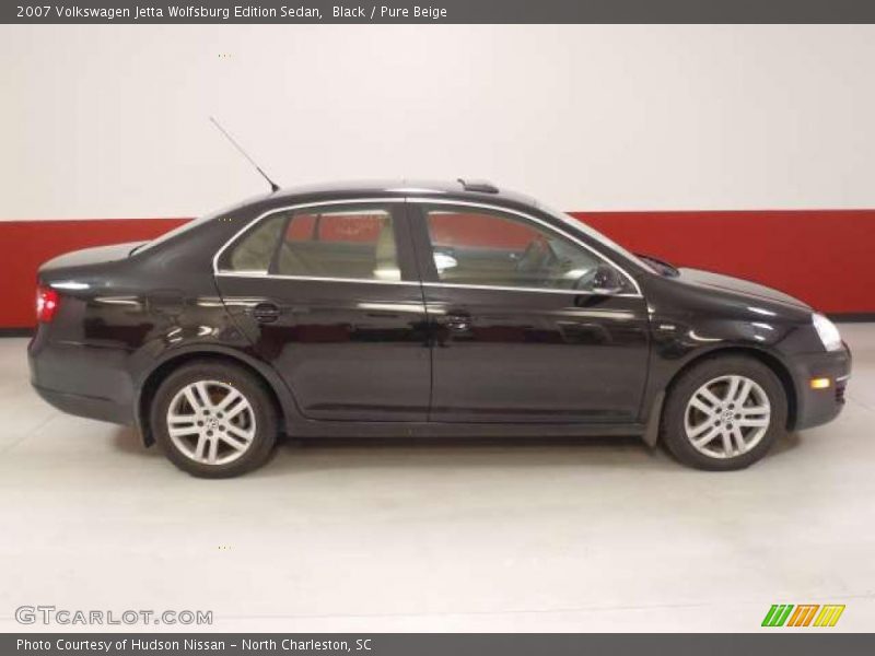Black / Pure Beige 2007 Volkswagen Jetta Wolfsburg Edition Sedan