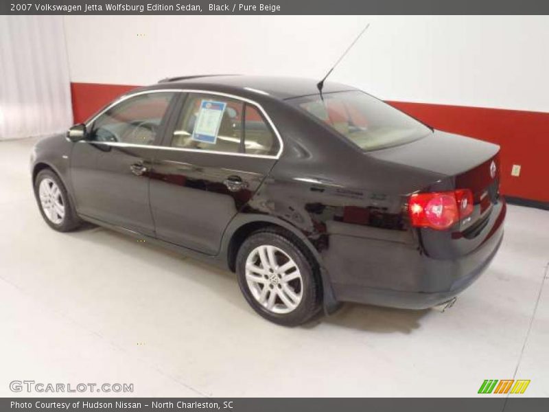 Black / Pure Beige 2007 Volkswagen Jetta Wolfsburg Edition Sedan