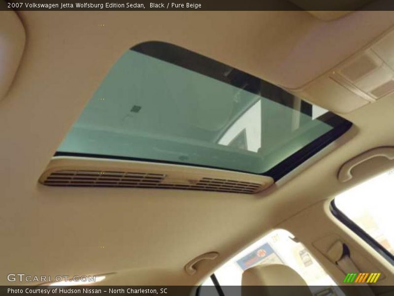 Black / Pure Beige 2007 Volkswagen Jetta Wolfsburg Edition Sedan