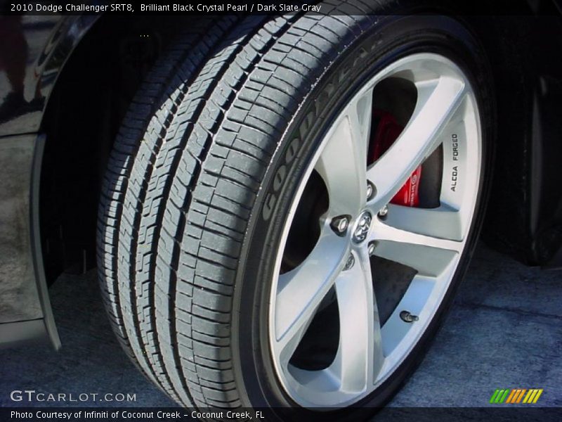 Brilliant Black Crystal Pearl / Dark Slate Gray 2010 Dodge Challenger SRT8