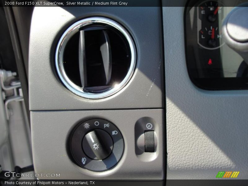 Silver Metallic / Medium Flint Grey 2008 Ford F150 XLT SuperCrew