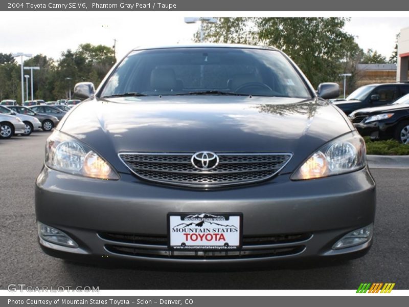 Phantom Gray Pearl / Taupe 2004 Toyota Camry SE V6
