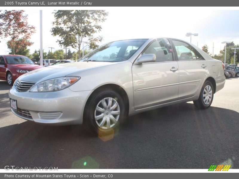 Lunar Mist Metallic / Gray 2005 Toyota Camry LE