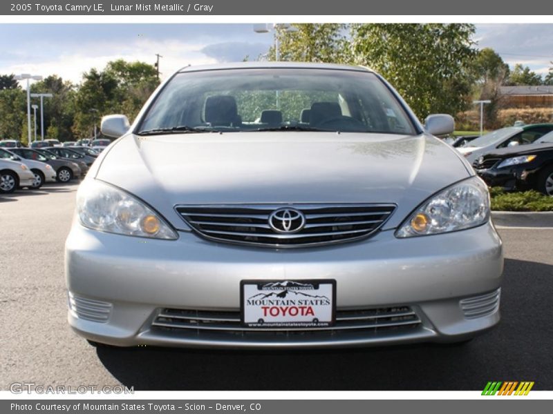 Lunar Mist Metallic / Gray 2005 Toyota Camry LE