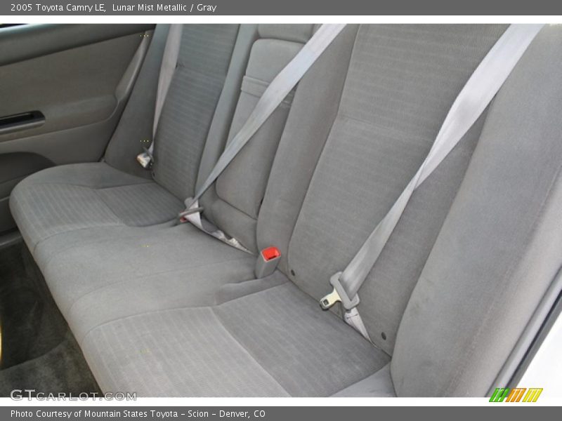 Lunar Mist Metallic / Gray 2005 Toyota Camry LE