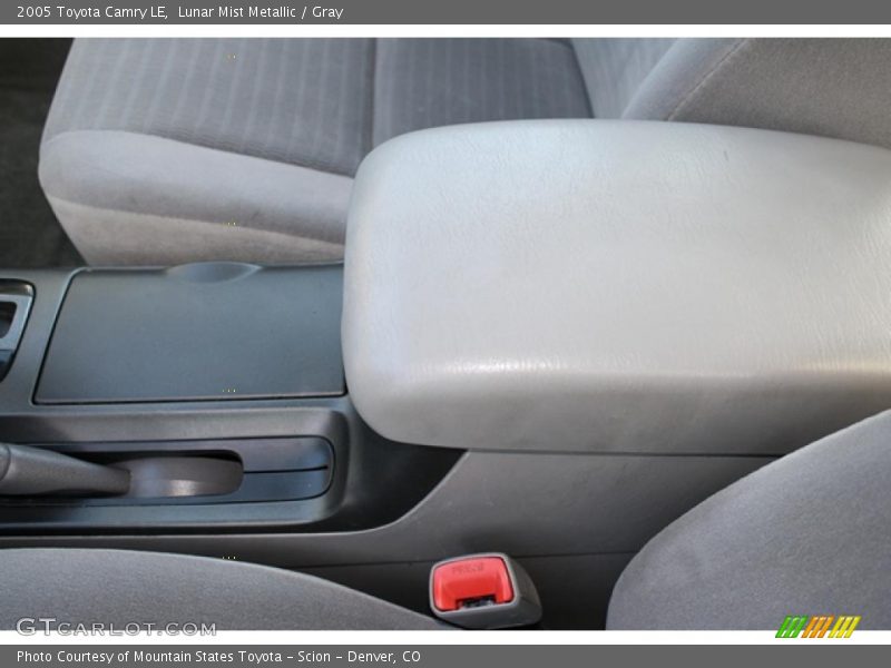 Lunar Mist Metallic / Gray 2005 Toyota Camry LE
