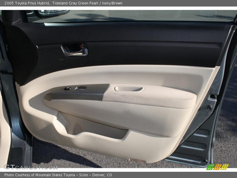 Tideland Gray Green Pearl / Ivory/Brown 2005 Toyota Prius Hybrid