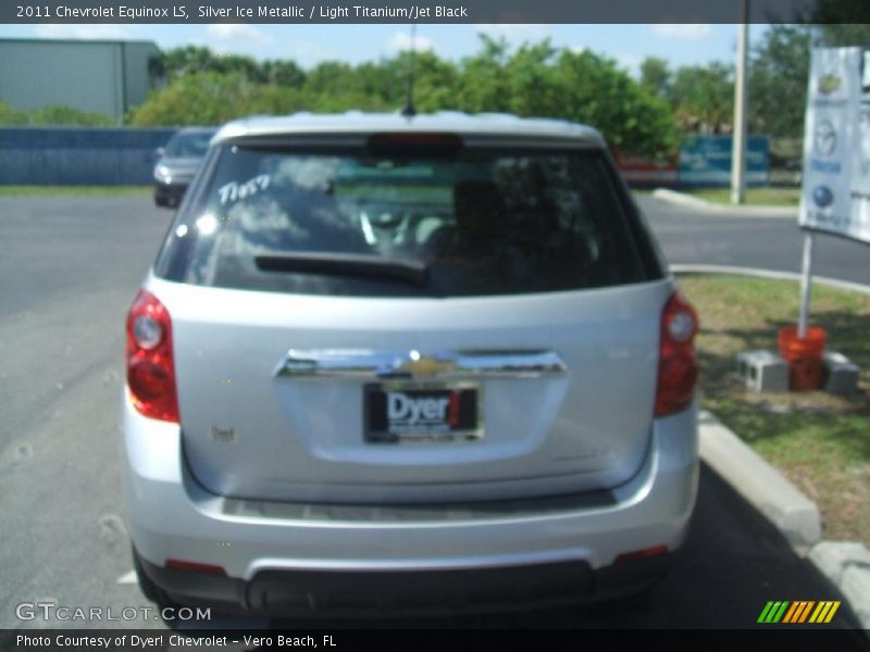 Silver Ice Metallic / Light Titanium/Jet Black 2011 Chevrolet Equinox LS