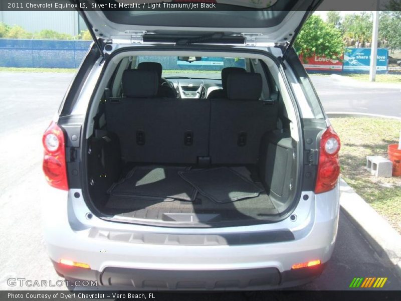 Silver Ice Metallic / Light Titanium/Jet Black 2011 Chevrolet Equinox LS