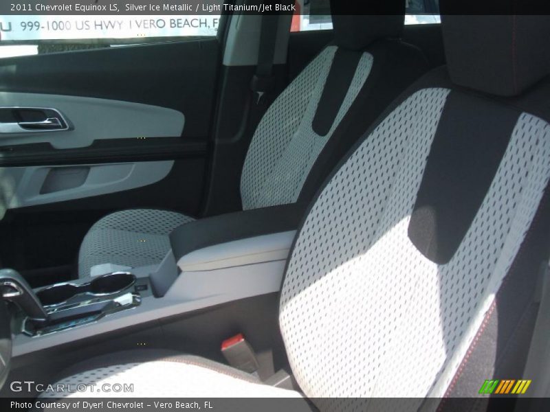 Silver Ice Metallic / Light Titanium/Jet Black 2011 Chevrolet Equinox LS