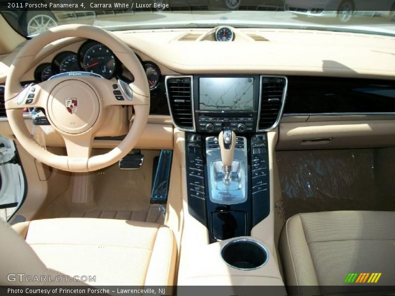 Carrara White / Luxor Beige 2011 Porsche Panamera 4