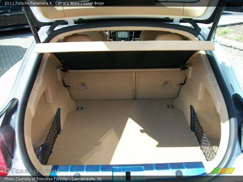  2011 Panamera 4 Trunk