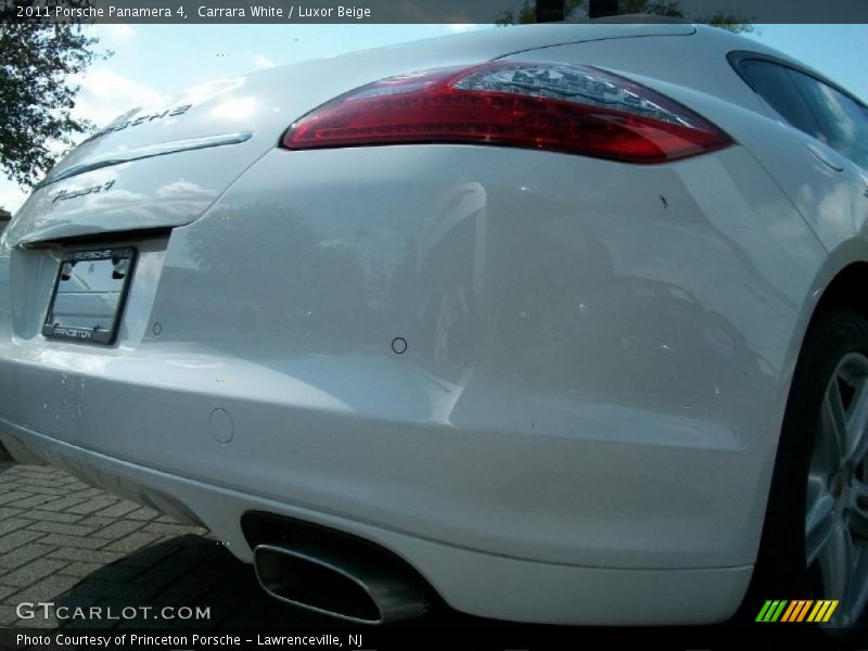 Carrara White / Luxor Beige 2011 Porsche Panamera 4