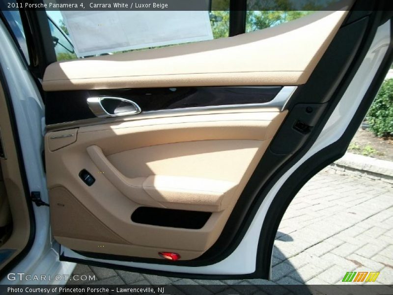 Carrara White / Luxor Beige 2011 Porsche Panamera 4