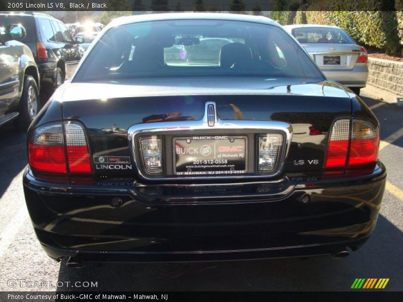 Black / Black 2005 Lincoln LS V8