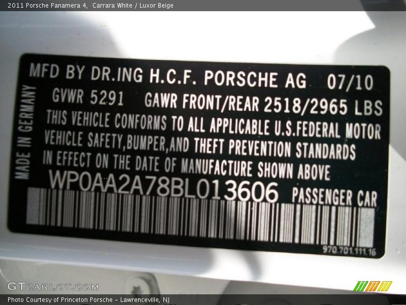 Carrara White / Luxor Beige 2011 Porsche Panamera 4