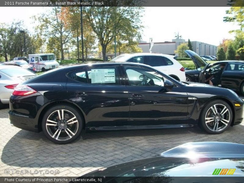 Basalt Black Metallic / Black 2011 Porsche Panamera 4