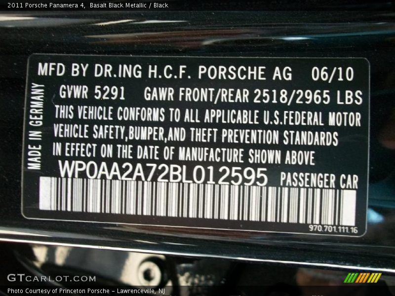 Basalt Black Metallic / Black 2011 Porsche Panamera 4