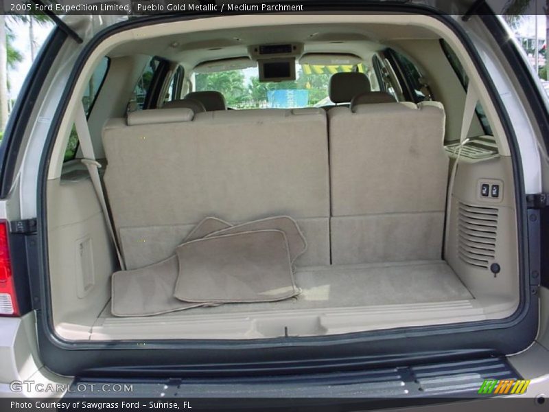  2005 Expedition Limited Trunk