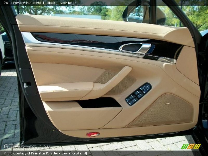 Black / Luxor Beige 2011 Porsche Panamera 4