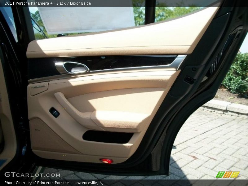 Black / Luxor Beige 2011 Porsche Panamera 4