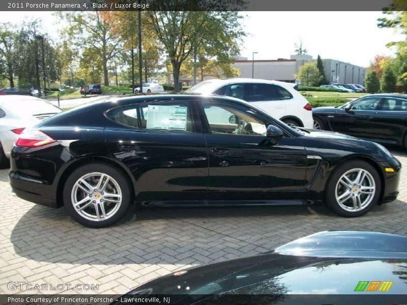 Black / Luxor Beige 2011 Porsche Panamera 4