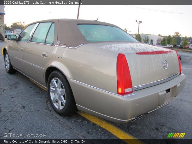 Light Cashmere Metallic / Cashmere 2006 Cadillac DTS
