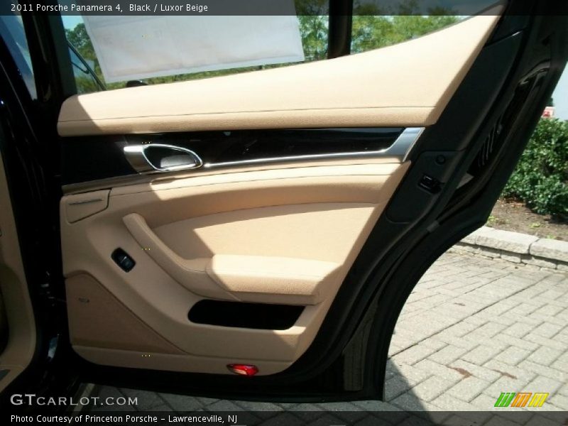 Black / Luxor Beige 2011 Porsche Panamera 4