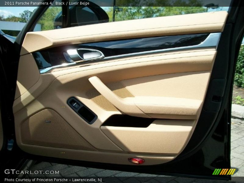 Black / Luxor Beige 2011 Porsche Panamera 4