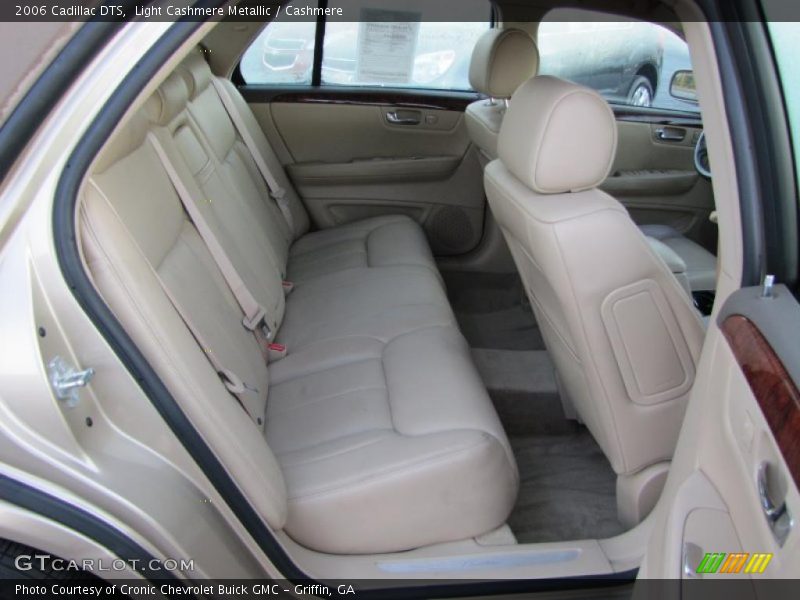 Light Cashmere Metallic / Cashmere 2006 Cadillac DTS