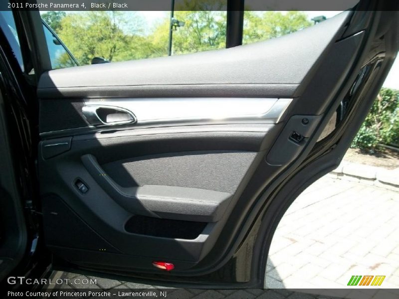 Black / Black 2011 Porsche Panamera 4