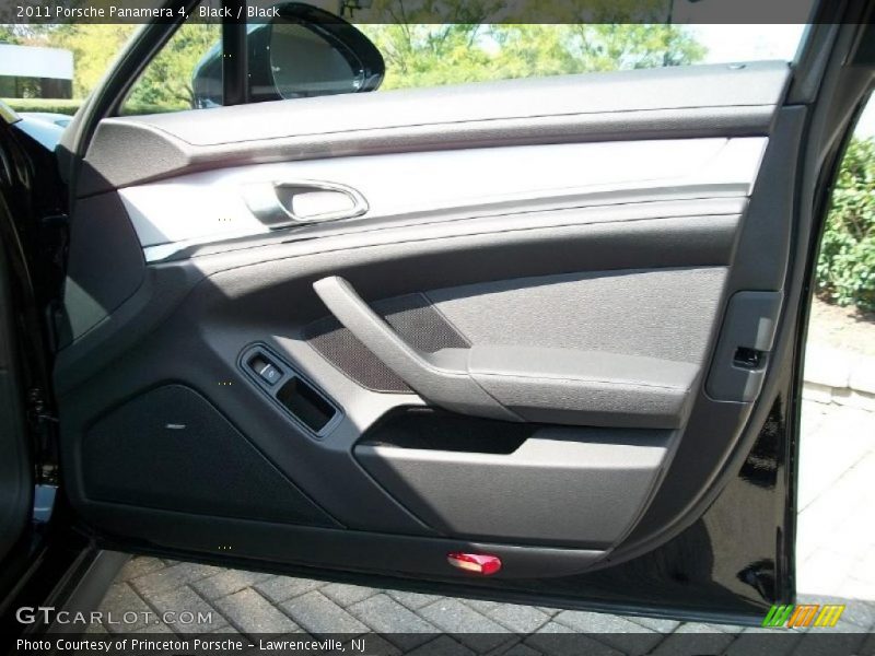 Black / Black 2011 Porsche Panamera 4