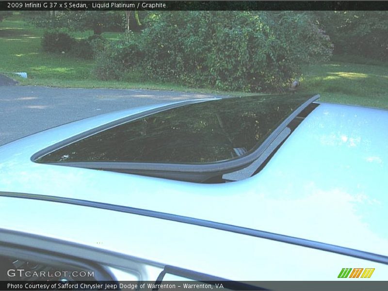 Liquid Platinum / Graphite 2009 Infiniti G 37 x S Sedan