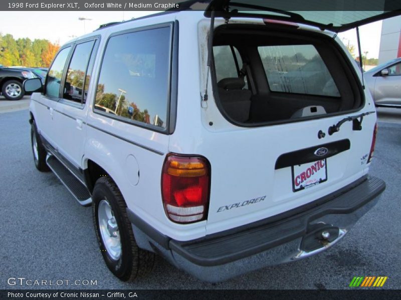 Oxford White / Medium Graphite 1998 Ford Explorer XLT