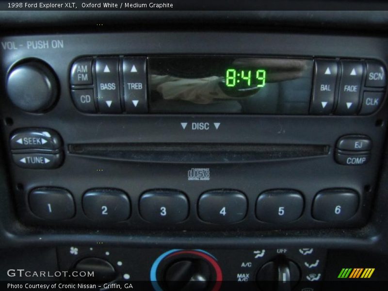 Oxford White / Medium Graphite 1998 Ford Explorer XLT