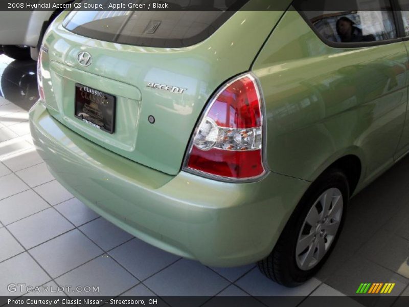 Apple Green / Black 2008 Hyundai Accent GS Coupe