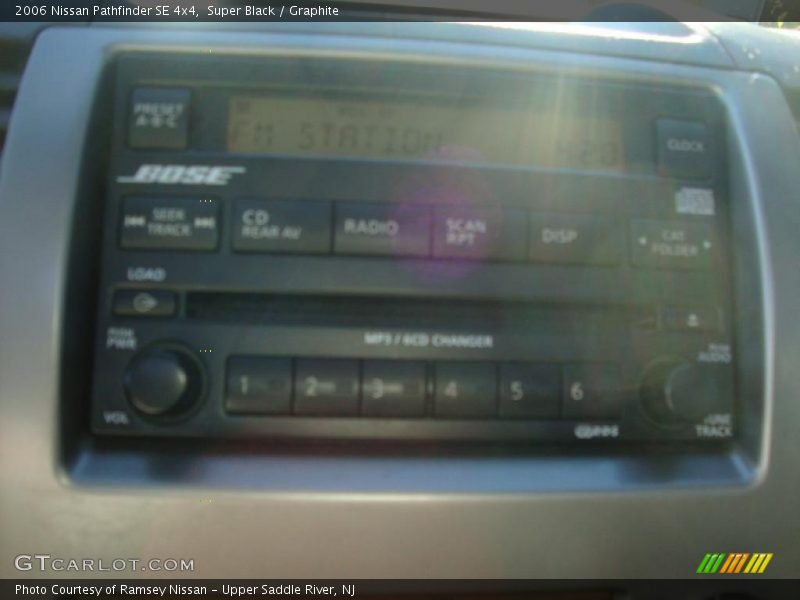 Super Black / Graphite 2006 Nissan Pathfinder SE 4x4