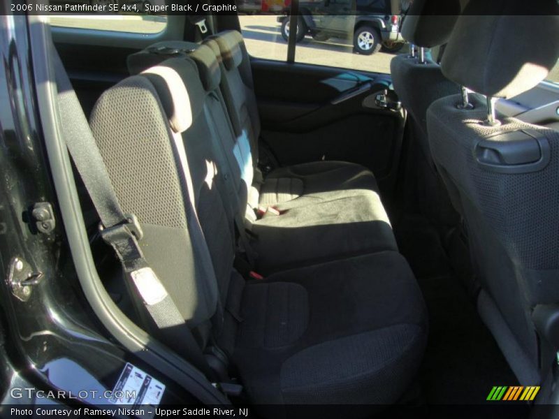 Super Black / Graphite 2006 Nissan Pathfinder SE 4x4