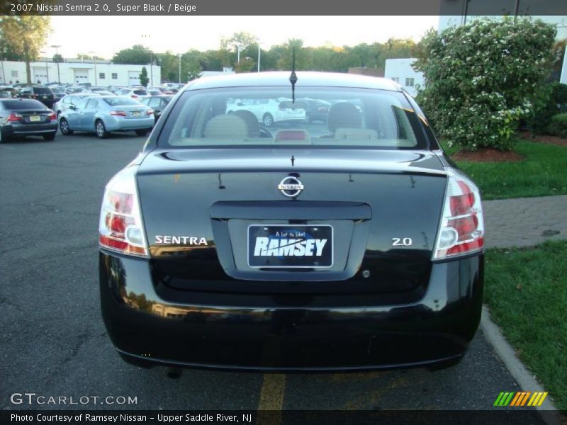 Super Black / Beige 2007 Nissan Sentra 2.0