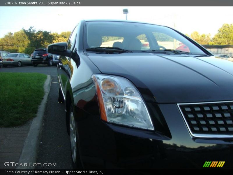 Super Black / Beige 2007 Nissan Sentra 2.0