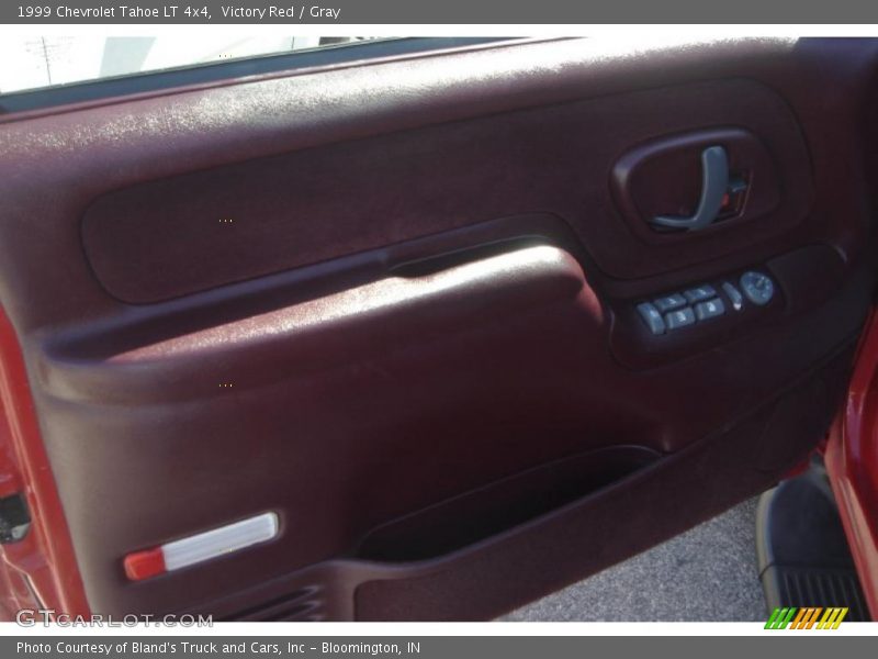Victory Red / Gray 1999 Chevrolet Tahoe LT 4x4