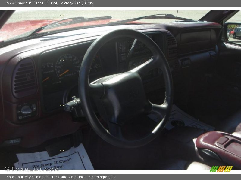 Victory Red / Gray 1999 Chevrolet Tahoe LT 4x4